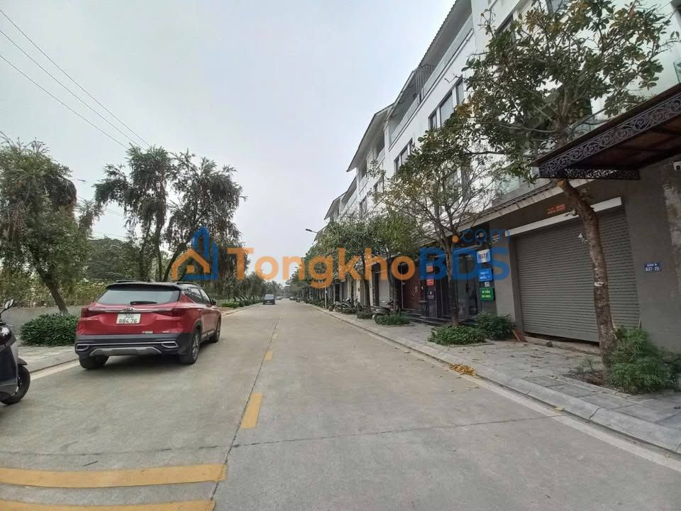 Bán gấp LK Geleximco 60m² 4 tầng (ô chờ thang máy) - Giá 14 tỷ