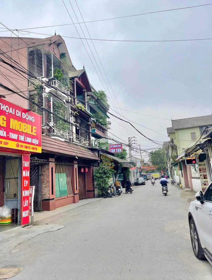 Nhà Mặt Tiền Lý Nhật Quang, Bến Thủy, Vinh - 110m², Kinh Doanh Đỉnh Cao, Giá 7.1 Tỷ