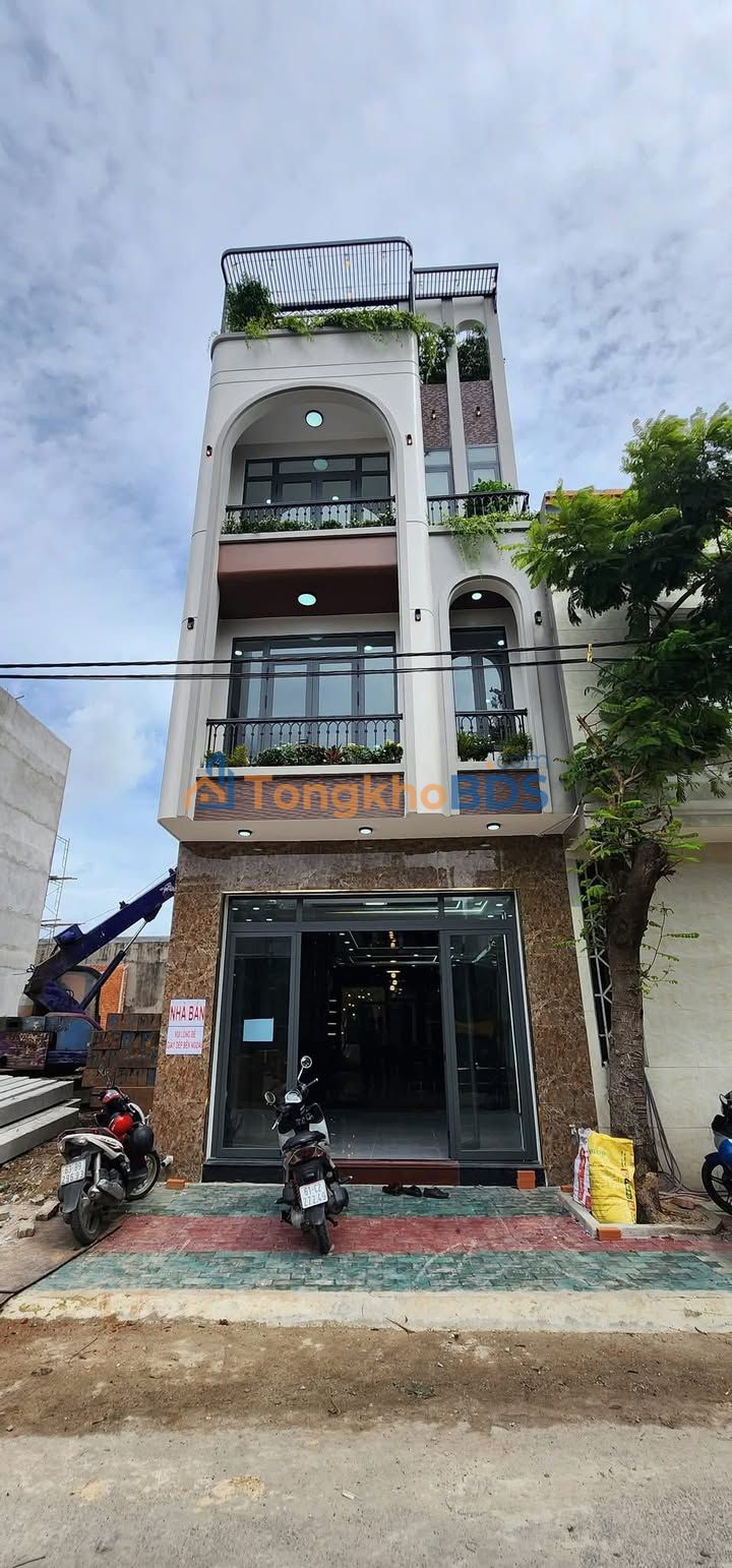 Nhà 5PN Thuận Giao, TP. Thuận An - Sổ Hoàn Công, Sân Vườn Riêng