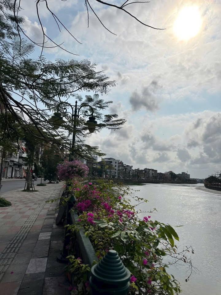 Đất nền 2 mặt tiền Lý Thường Kiệt - Tam Bạc 92.5m² view sông Cổ - Dòng tiền 16.2 tỷ