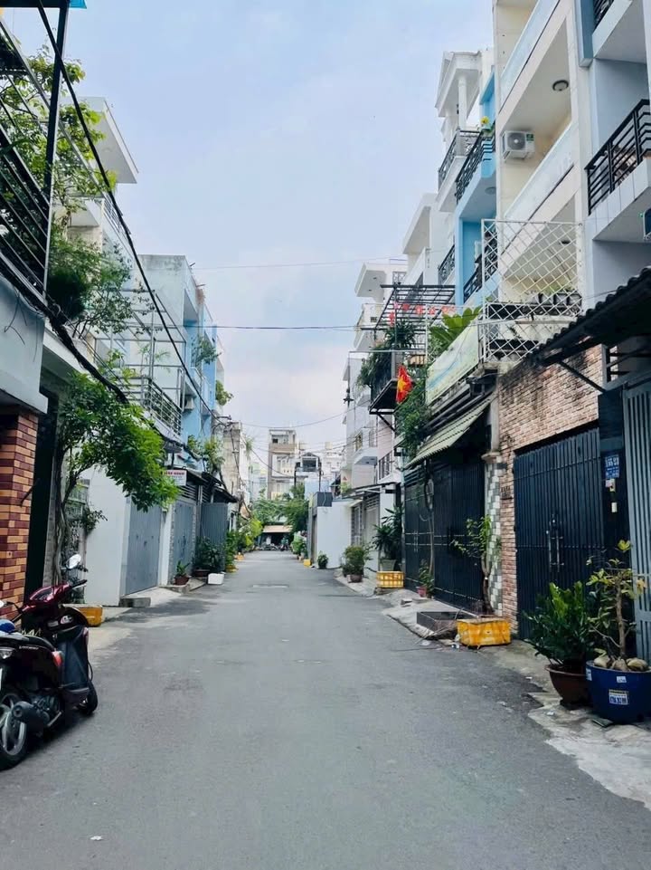 Nhà Hẻm Xe Hơi Trần Bá Giao, Gò Vấp - 100m², 9.9 Tỷ, Đang Cho Thuê 20 Triệu/Tháng