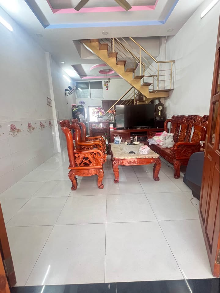 Nhà 62m² Nguyễn Thị Khắp, Tân An - Giá 1.95 Tỷ, Sân Ô Tô, Sổ Hồng Sẵn Sàng
