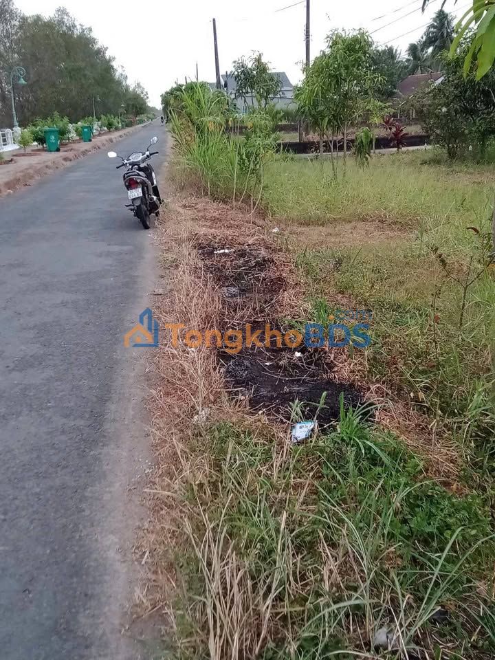 Bán đất mặt tiền Sông Long Bình, Trà Vinh - 548m² - Giá 2.2 tỷ