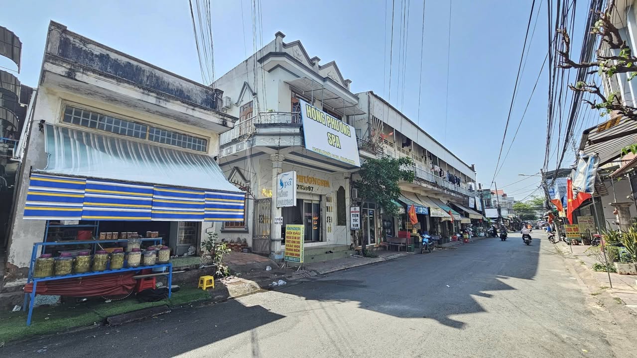 Nhà Kèm 6 Phòng Trọ 203m² Sổ Hồng Riêng Gần Chợ 434, Thuận An