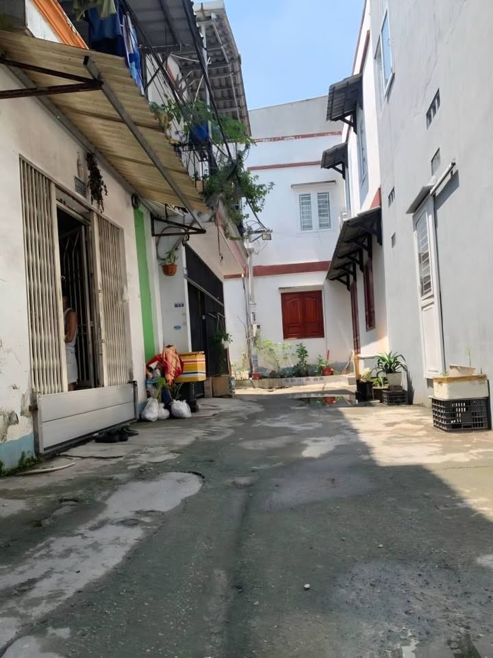 Nhà 2 Lầu Thạnh Lộc 19, Q12 - 43m² Sổ Hồng Riêng, Giá Tốt