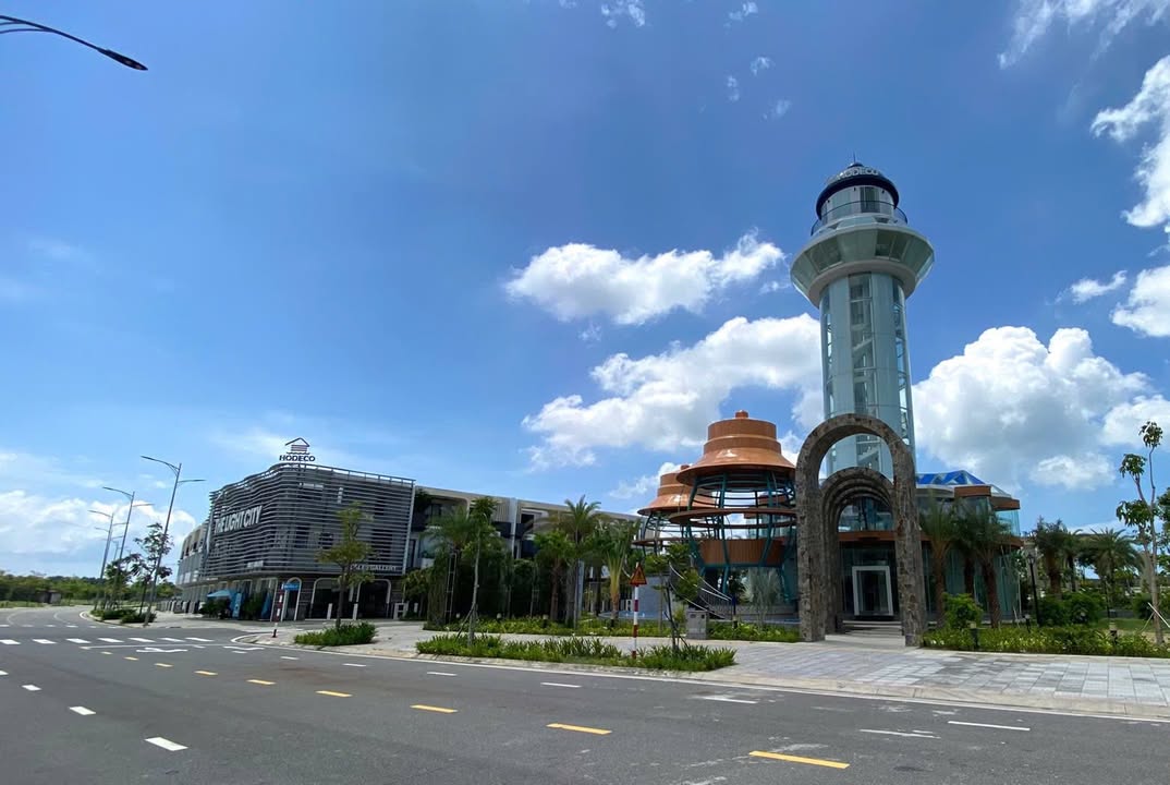 Nhà Thô The Light City Vũng Tàu 100m² - Hướng Đông Nam, Giá 7 Tỷ