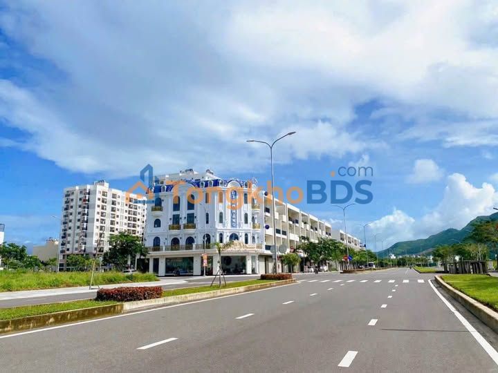 Đất Mặt Tiền Võ Văn Kiệt, Cam Lâm - 110m² Hướng Nam, Giá 10.5 Tỷ