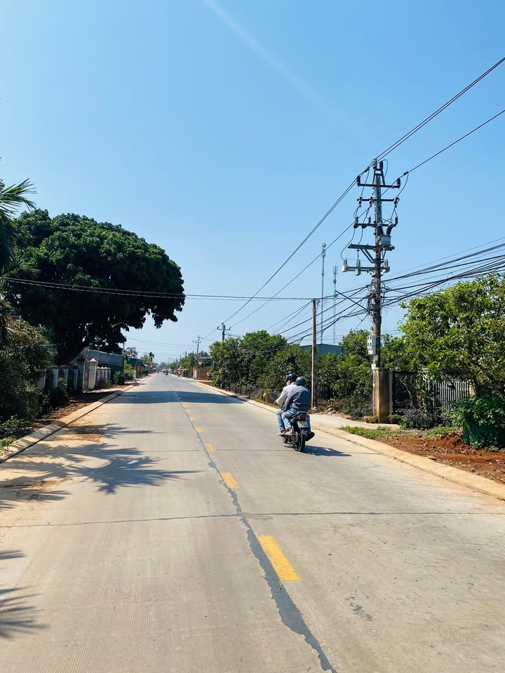 Mặt Tiền Kinh Doanh 320m² Ea M'nang, Đắk Lắk - Giá 1.79 Tỷ