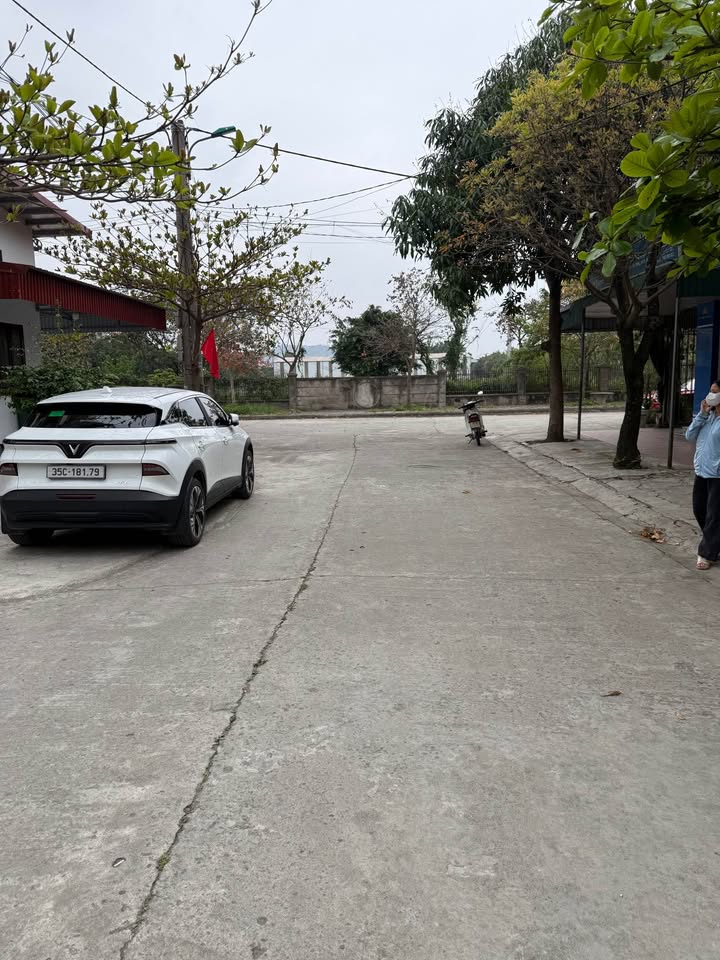 Nhà 3 Tầng Hiện Đại 80m² - Phường Bích Đào, Hoa Lư - 5 Tỷ