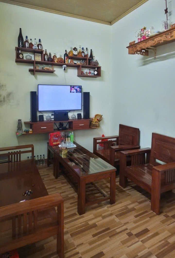 Nhà Phố Nguyễn Công Trứ, Ninh Bình 64m² - Giá 1 Tỷ, Sẵn Sàng Về Ở