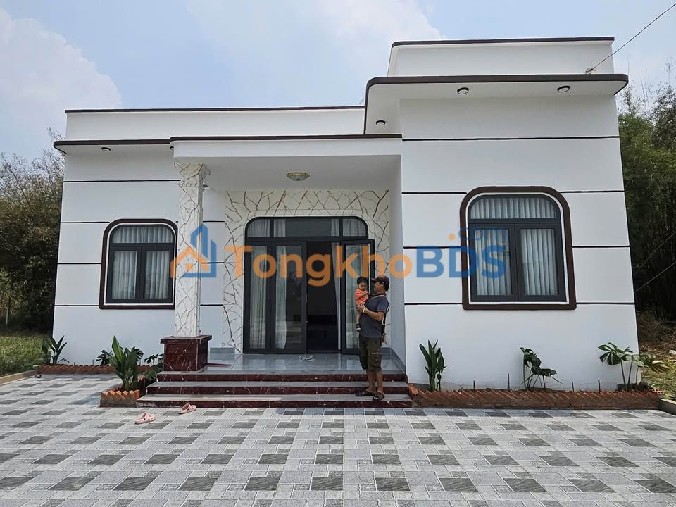 Nhà mới xây 160m² full thổ cư, Củ Chi - Giá 2.9 tỷ