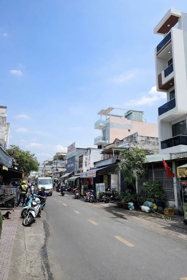 Nhà Mặt Tiền Dã Tượng, Quận 8 - 57m², 10.8 Tỷ, 4 Tầng Kinh Doanh