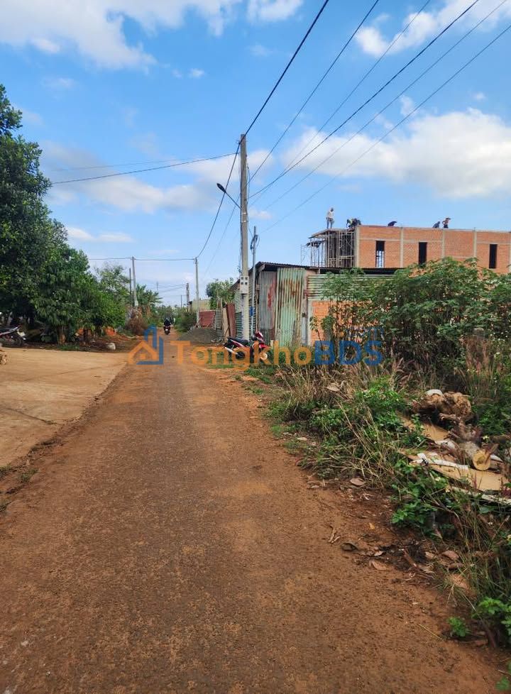 Đất Vườn 500m² Hẻm Lê Thánh Tôn Pleiku - Sổ Hồng Thổ Cư