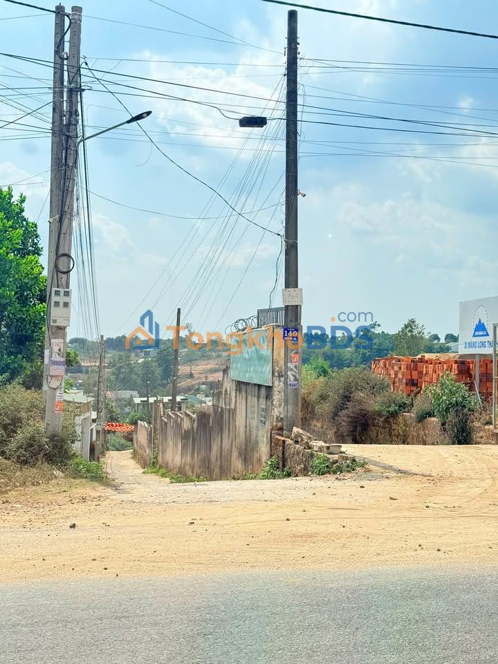 Bán Gấp Đất Hẻm Hoàng Sa, Pleiku 95m² - Giá 700 Triệu