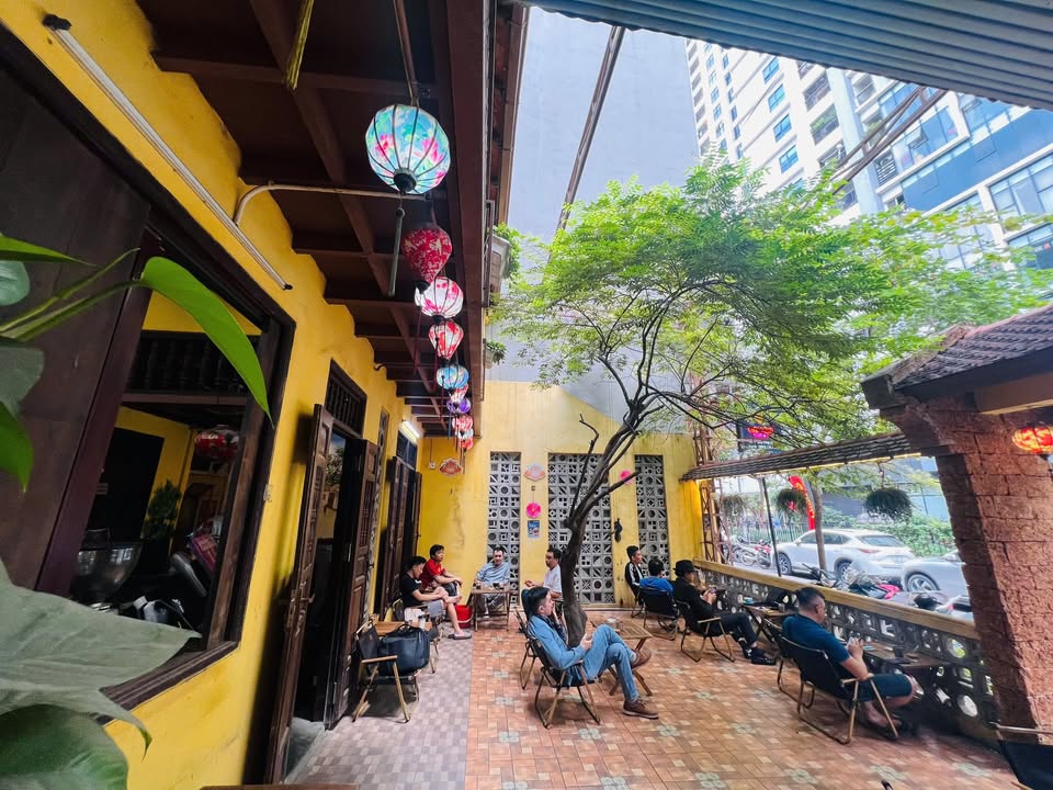 Nhà 2 Mặt Phố Kinh Doanh 214m² 4 Tầng - Ô Tô Tránh - B. Từ Liêm - 85 Tỷ