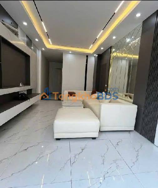 Nhà 53m² Bát Khối, Long Biên - 5 Tầng Thang Máy, Full Nội Thất Cao Cấp