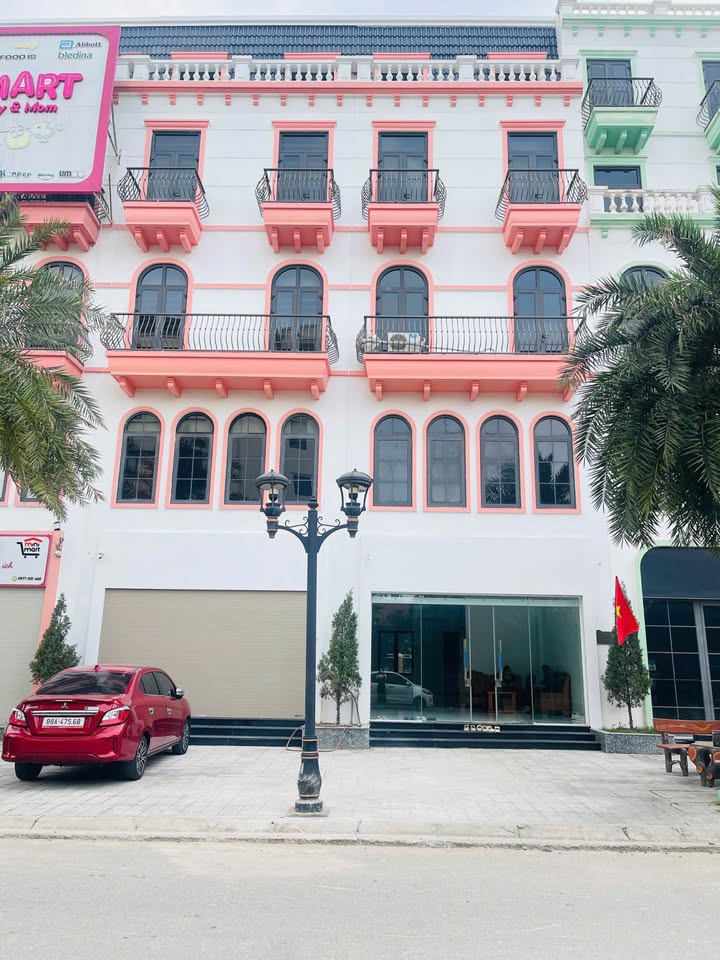 Cho thuê nhà 5 tầng VCI SKYGARDEN Vĩnh Yên - 180m²/sàn - Kinh doanh đắc lợi