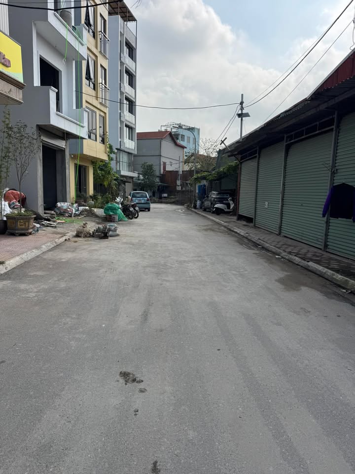 Bán đất 55m² Cự Khối, Long Biên - Đối diện công viên, ô tô đỗ cửa