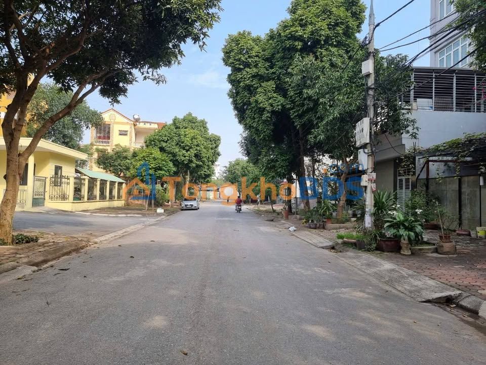 Đất nền Ngọc Thụy Long Biên 100m² - Mặt tiền 5m, Sẵn GPXD