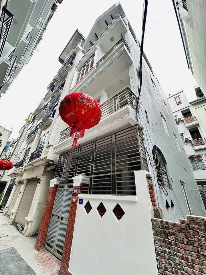 Nhà 5 tầng Phú Diễn, Bắc Từ Liêm - 54m² Căn Góc, Ngõ Oto, Sổ Đỏ Sang Tên