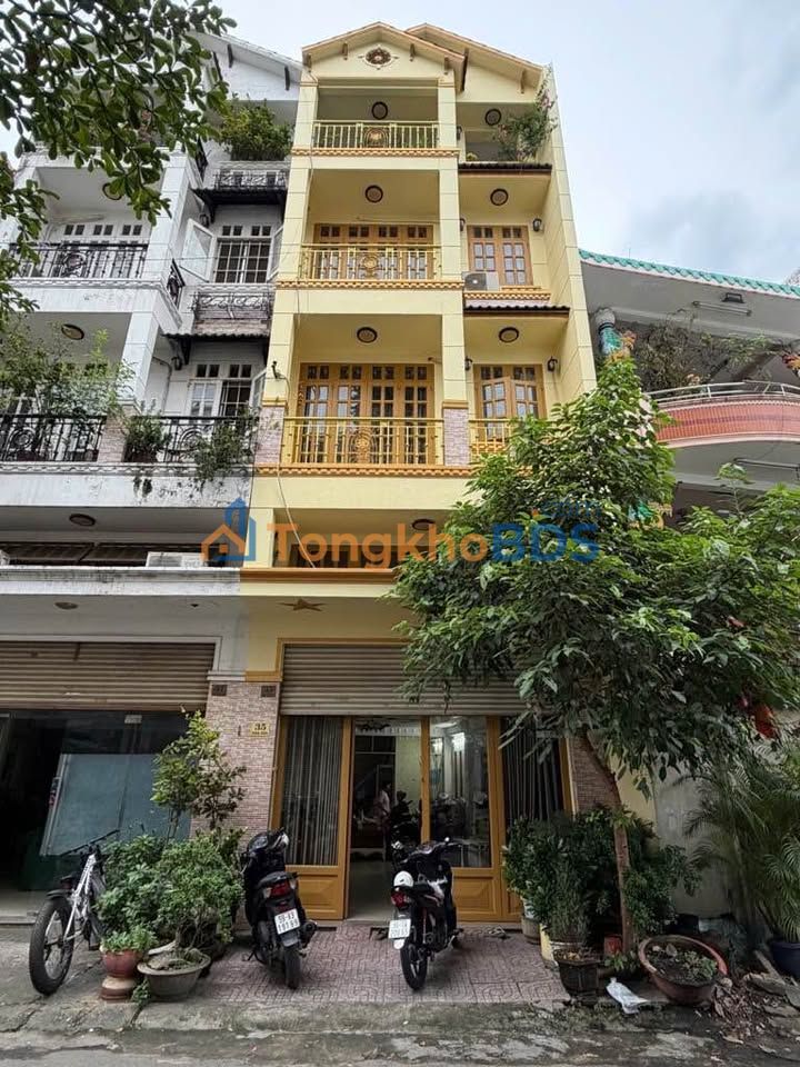 Nhà Mặt Tiền Đường Hoa Phú Nhuận 62.5m² - Nở Hậu Tài Lộc, 2 Mặt Tiền Thoáng