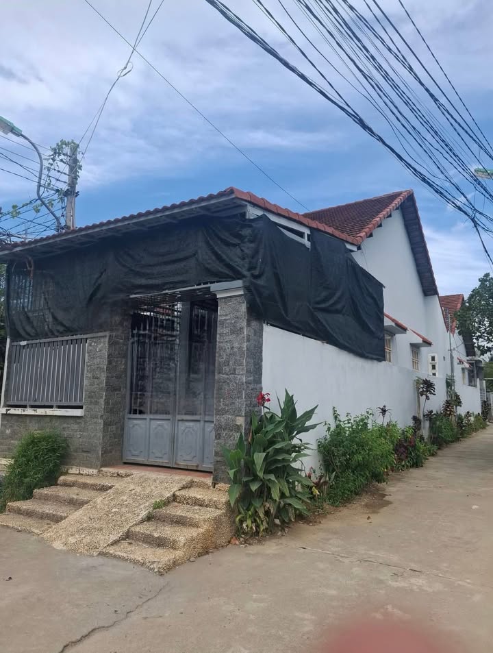 Nhà Mái Thái Vĩnh Trung - 164m² - 2.99 Tỷ - Sổ Hồng Vuông Vắn