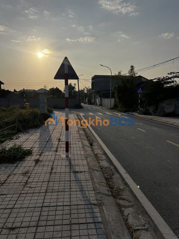 Bán đất đấu giá Long Hoà, Vinh 156m² - Sổ đỏ sẵn sàng