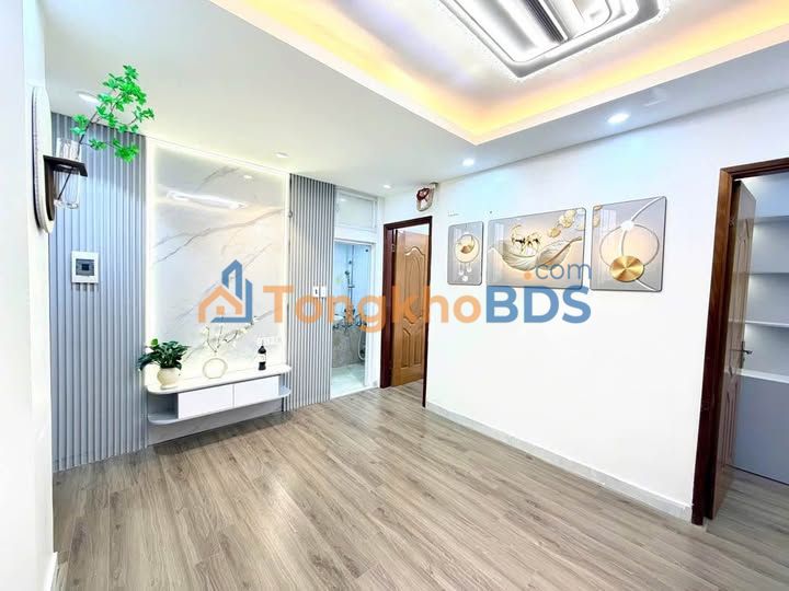 Chung cư mini Lạc Long Quân 50m² - 2.58 tỷ, Sổ đỏ gốc, Gần Lotte