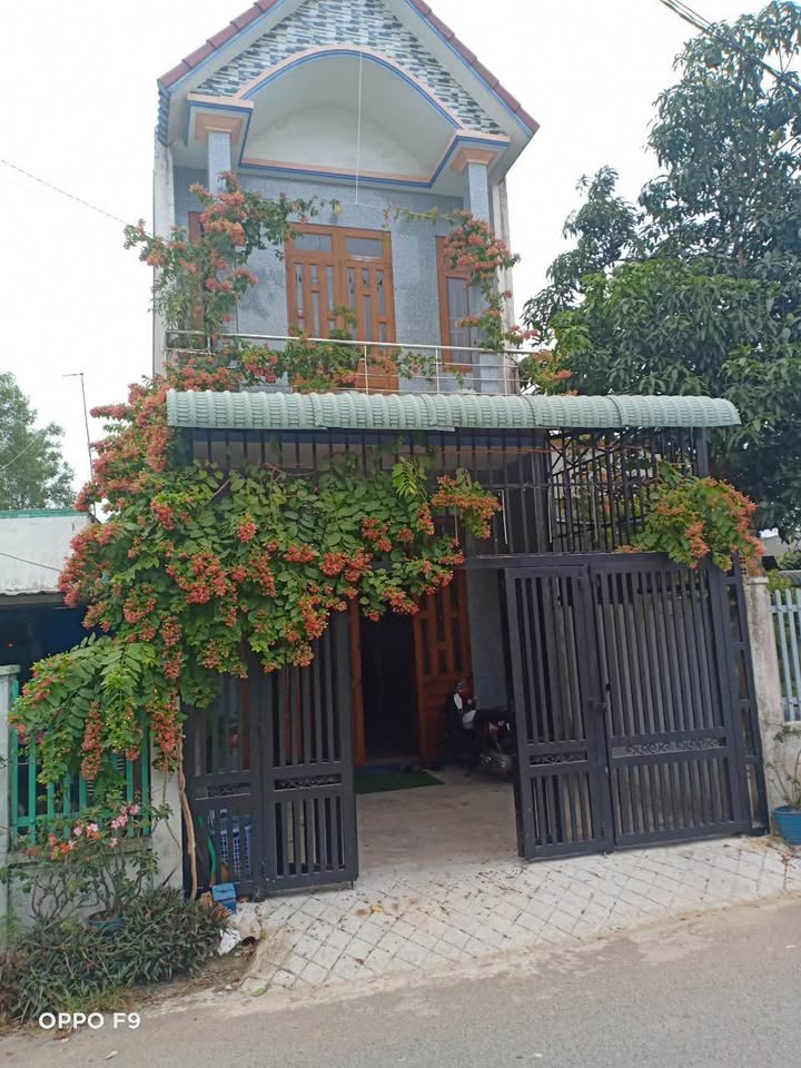 Nhà Mặt Tiền Kinh Doanh Thái Hòa, Tân Uyên - 90m², 3PN, Giá 3 Tỷ