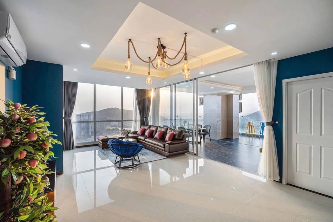 Cho thuê Căn hộ 300m² view biển Vũng Tàu - Tòa Oasky, Lầu 31