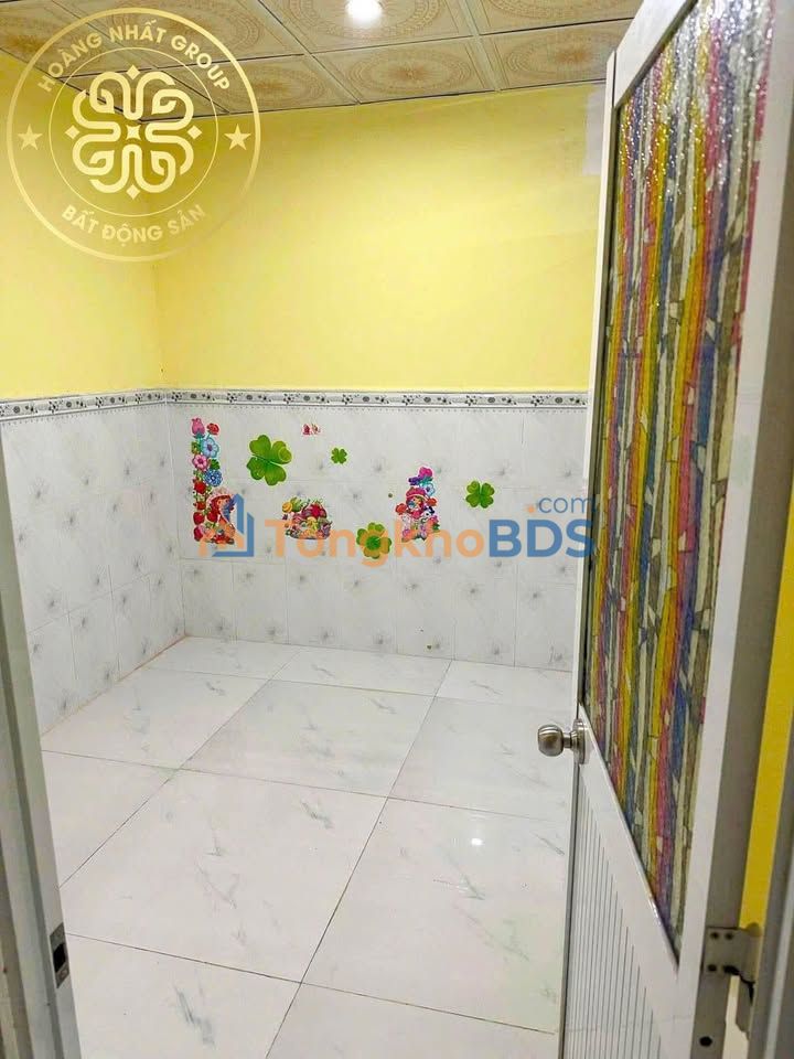 Nhà 2 Mặt Tiền Hẻm 186 Lý Văn Lâm, Cà Mau - Giá 1.2 Tỷ, Dọn Vào Ở Ngay!