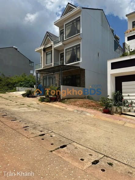 Đất Vàng Đà Lạt - 100m² Nguyễn Hoàng, P.7 - Sổ Riêng, Giá 4.3 Tỷ
