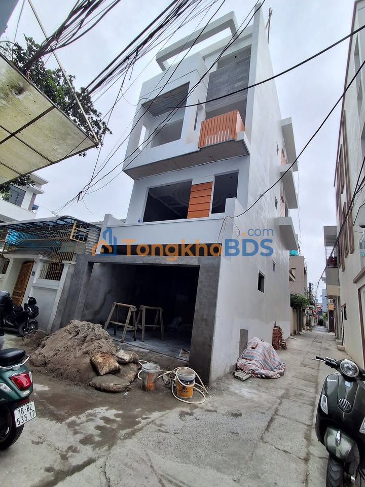 Nhà Lô Góc 72m² Trần Bích San, Nam Định - Ô Tô Đỗ Cửa, Kinh Doanh Tốt