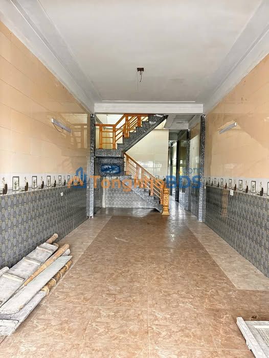 Nha pho QL47 Dong Son 96m2 4 ty - Mat tien kinh doanh