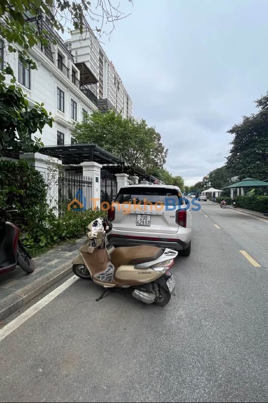 Bán gấp liền kề Ngoại Giao Đoàn 120m², 2 mặt ô tô tránh, 78.9 tỷ