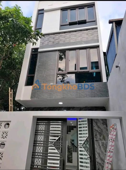 Nhà Tây Hồ - An Dương Vương 72m² 3 Tầng - Sổ Đỏ Vuông Vắn