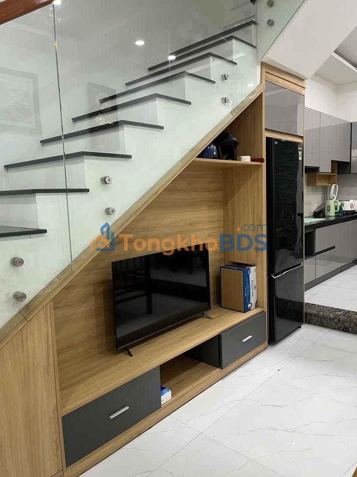 Nhà Nguyên Căn 3 Tầng, 165m² Đường Núi Thành, Hải Châu - Sẵn Sàng Đón Bạn