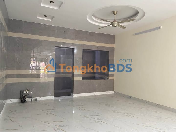 Cho thuê nhà 4 tầng mặt tiền Đặng Việt Châu, TP. Thanh Hóa - 100m², kinh doanh sầm uất