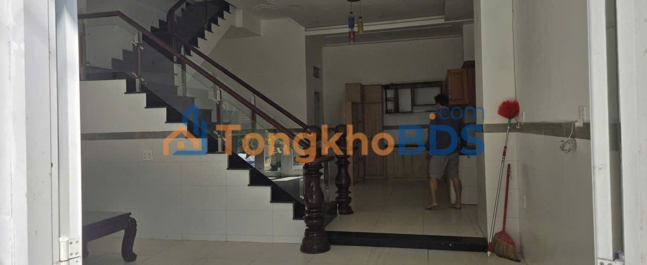 Nhà Phố Thủ Đức 66m² - Sổ Riêng, Giá 8.5 Tỷ - KDC Bình Dân