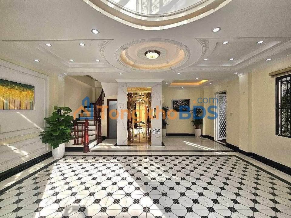 Nhà 6 Tầng Thang Máy Xã Đàn, Đống Đa - 50m², Kinh doanh nhỏ, Gần Hồ