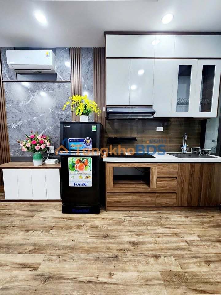 Chung cư mini Cự Lộc 50m² - 2PN giá 2.75 tỷ, full nội thất, bán gấp