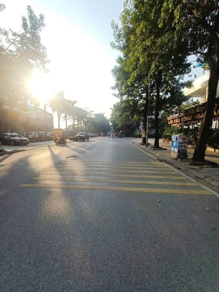 Đất Lô Góc Phú Thượng, Tây Hồ - Ngõ Thông Kinh Doanh, 210m², Hơn 5 Tỷ Có TL