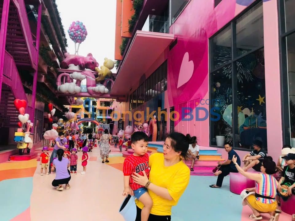 Nhà Phố Kinh Doanh Mặt Tiền Đình Hương, TP Thanh Hóa - 70m², 2 Tầng, Giá 5.2 Tỷ