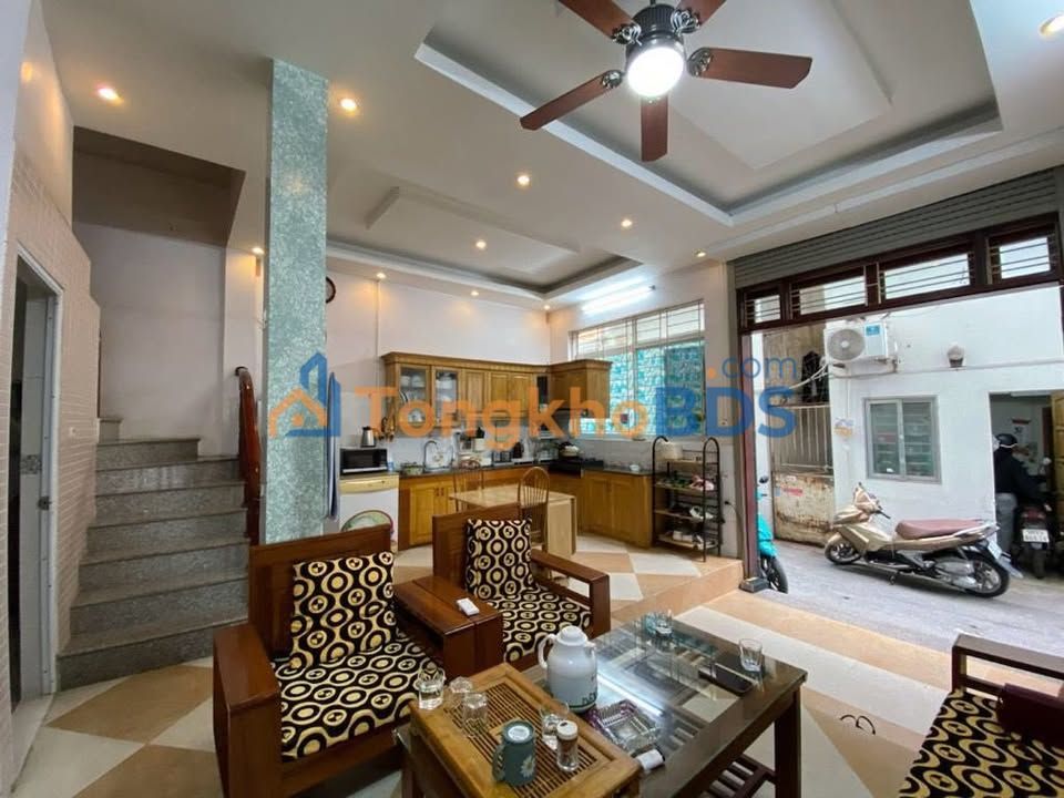 Nhà Riêng Văn Quán, Hà Đông - 40m² 4 Tầng, Thang Máy, Oto Đỗ Cửa - 7.8 Tỷ