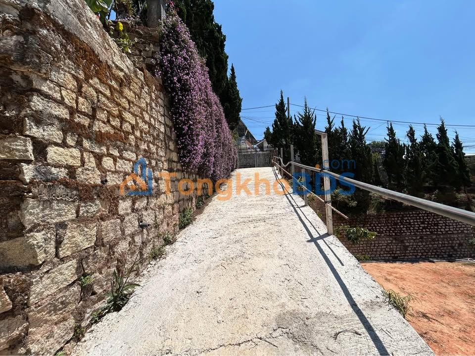 Bán đất Sổ hồng mặt tiền 548.84m² đường 30m Phường 4, Đà Lạt - Giá 6.58 tỷ