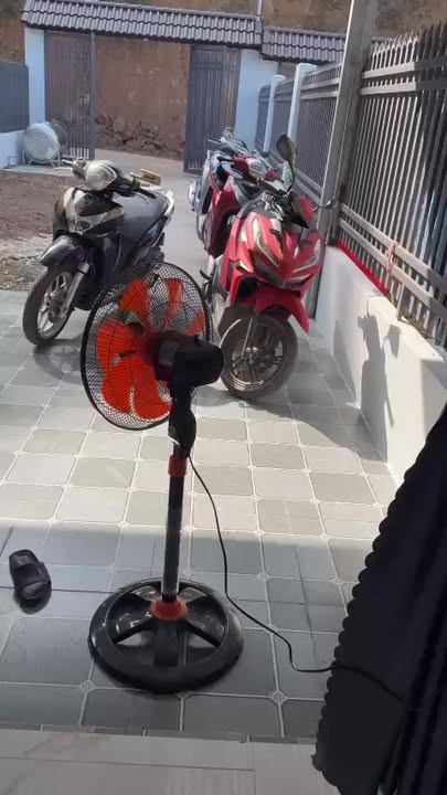 Nhà 135m² Sông Mây, Đồng Nai - Giá 300 Triệu, Gần Chợ, Dân Cư Sầm Uất