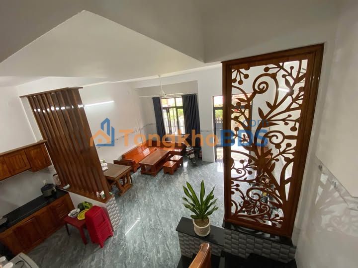 Nhà 2 Mê Rưỡi Mới 90% Hẻm Ô Tô Nguyễn Công Trứ, Tuy Hoà - 57m² Giá 2.7 Tỷ