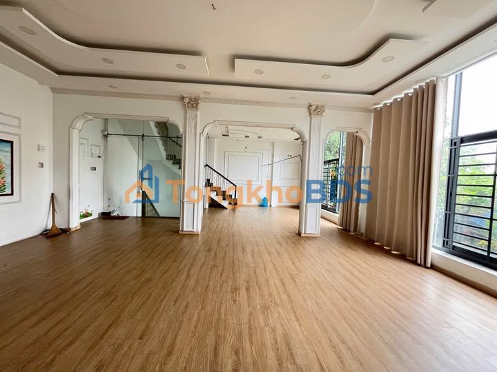 Nhà Mặt Tiền Lê Hồng Phong, Tuy Hoà - 5.7 Tỷ, 4 Tầng, 59.1m²