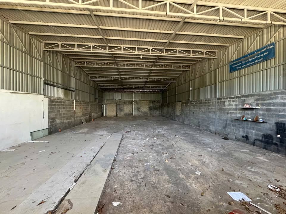 Cho thuê kho mặt tiền Lê Đại Hành, Phan Thiết - 200m², giá 8tr/tháng