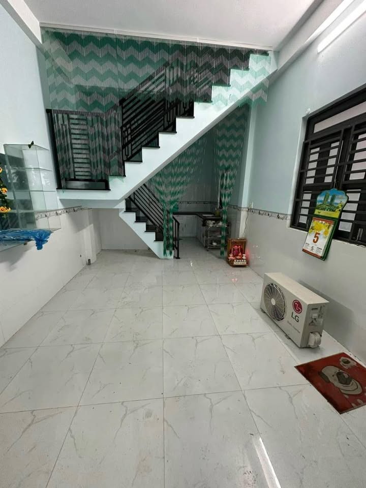 Nhà 1 Trệt 1 Lầu Mặt Tiền Hồ Tùng Mậu, Phan Thiết - Giá 4 Triệu/Tháng